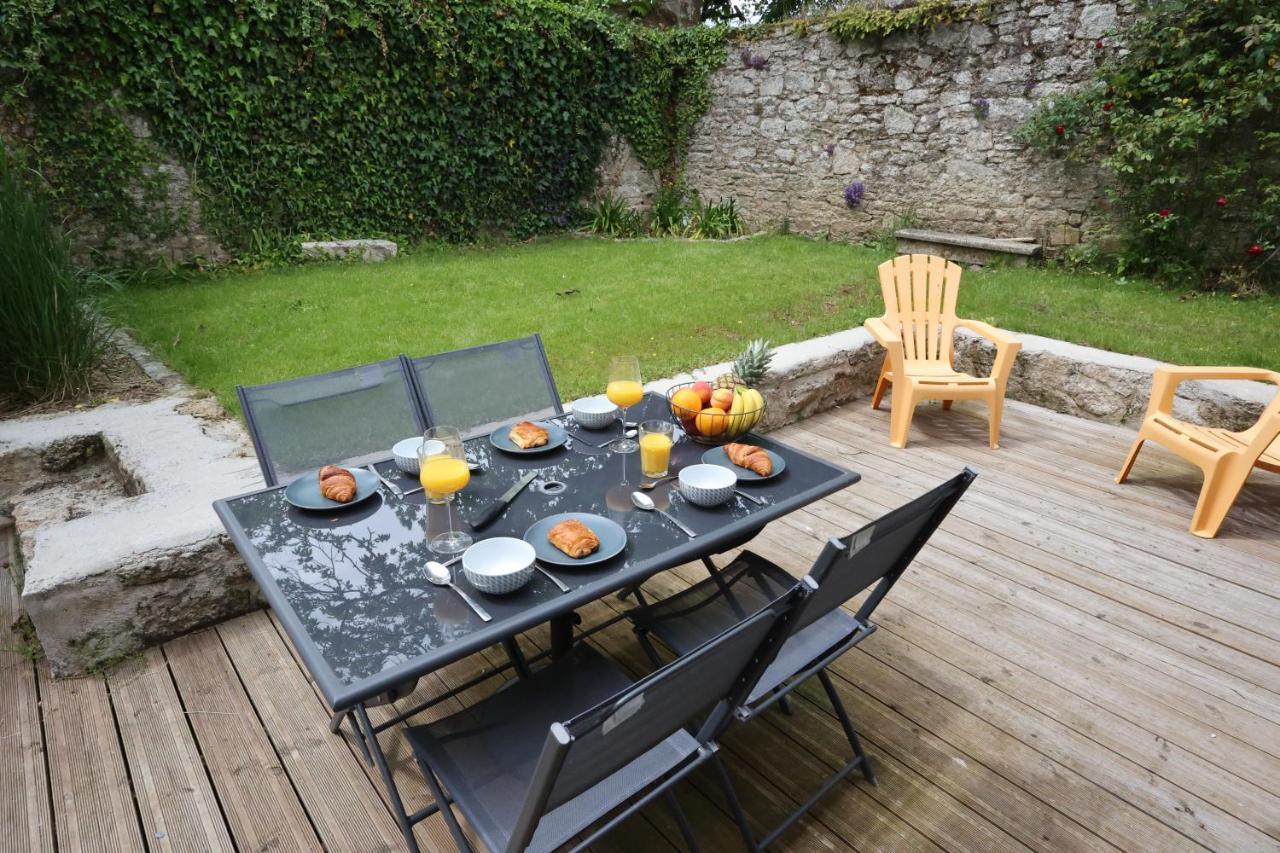 L'Atelier Et Sa Terrasse Apartment Pontivy Exterior foto