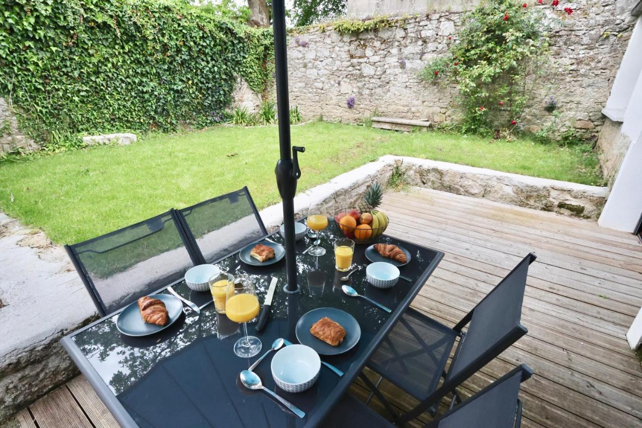 L'Atelier Et Sa Terrasse Apartment Pontivy Exterior foto
